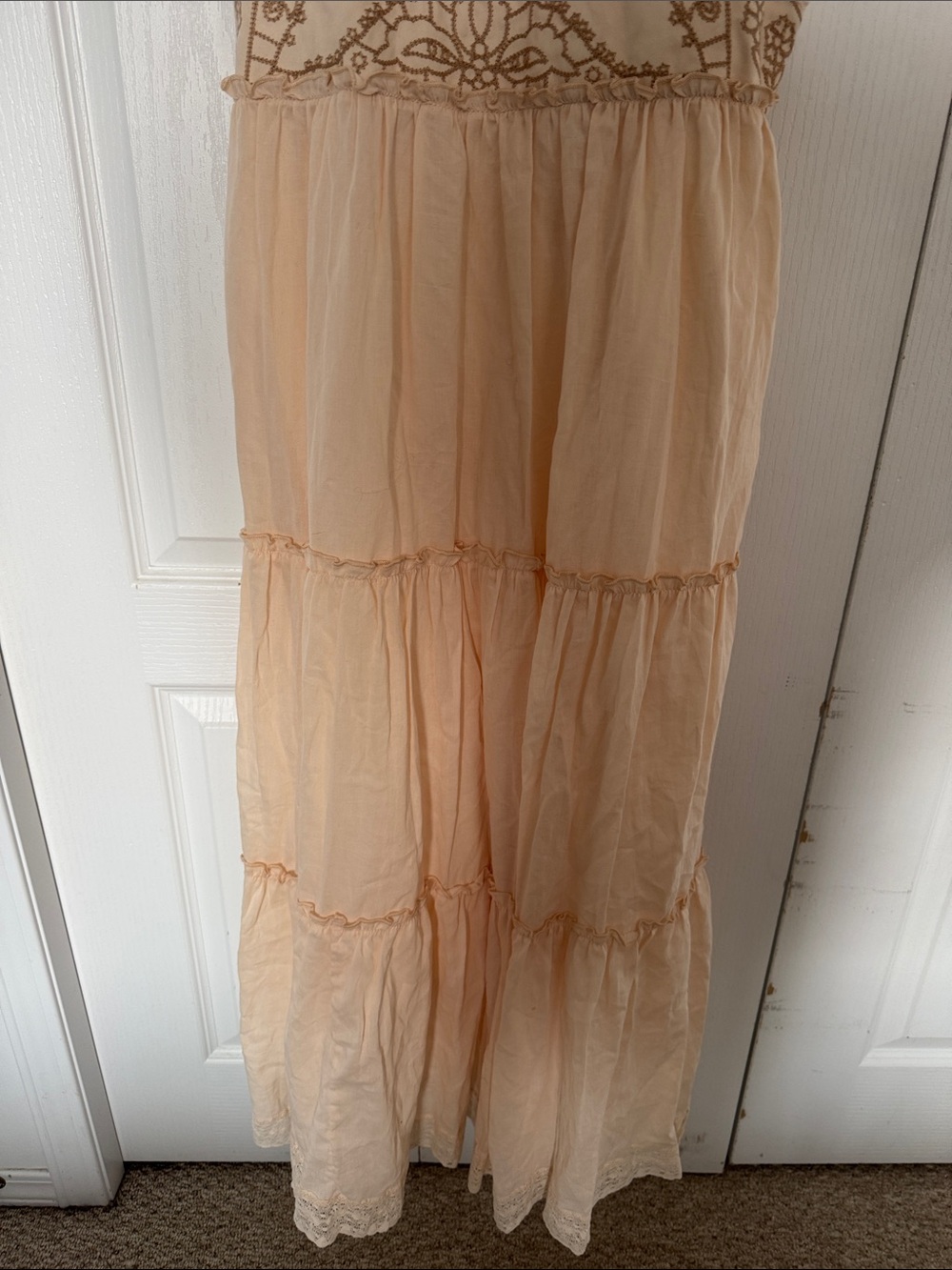 In Loom Peach Cream 100% Cotton Embroidered Tiered Maxi Dress Size L Tie Shoulde - Picture 4 of 8